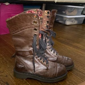 Brown Rose boots